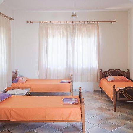 Apartments Mehmeti فلورا الغرفة الصورة