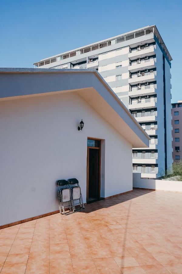 Apartments Mehmeti فلورا المظهر الخارجي الصورة