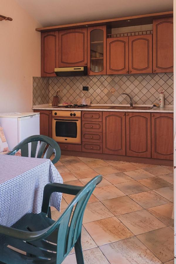 Apartments Mehmeti فلورا المظهر الخارجي الصورة